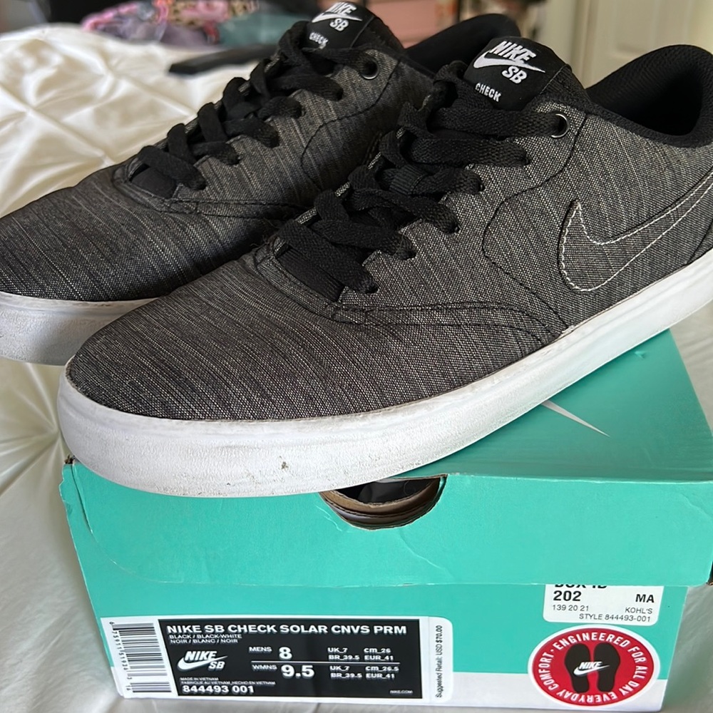 Nike SB Check Solarsoft Sneakers Size 8 men’s /9.5 women’s